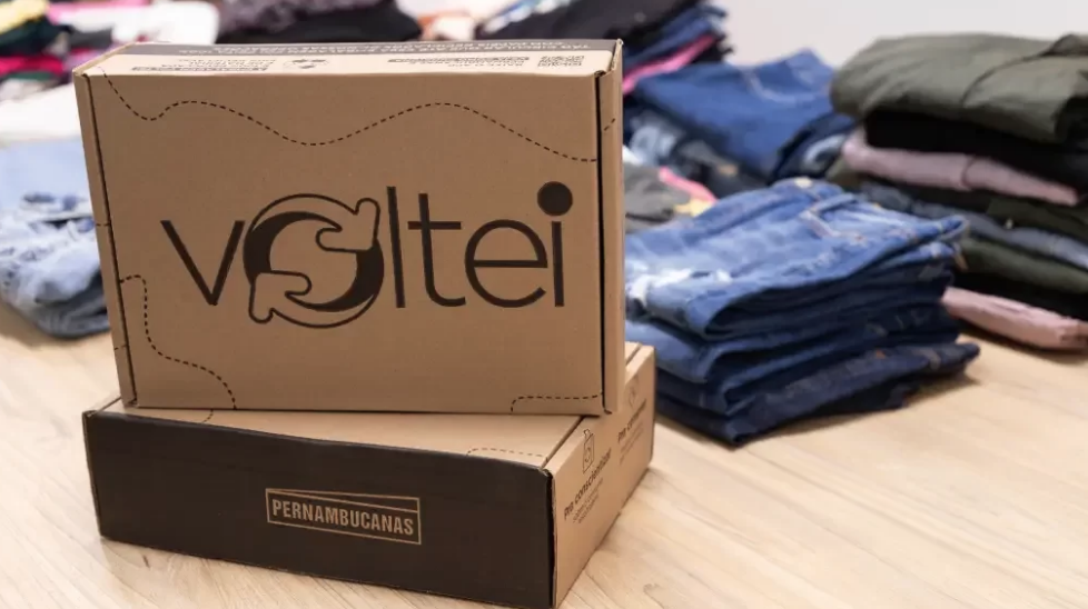 Marca varejista lança neste mês o “Voltei”, canal de vendas para roupas usadas; entenda a estratégia